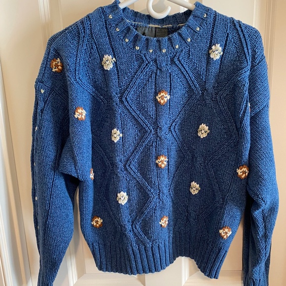 Liz Wear Sweaters - Liz Wear Sweater